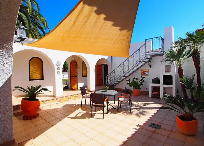 Alberes By Interhome